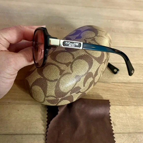 Coach L530 Annette Dark Tortoise Sunglasses with Signature  display picture 3